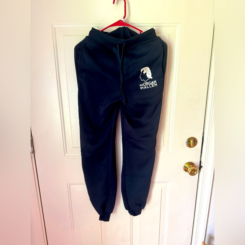 Morgan Wallen sweatpants size Small with pockets